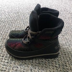 Women’s Sorel winter boots